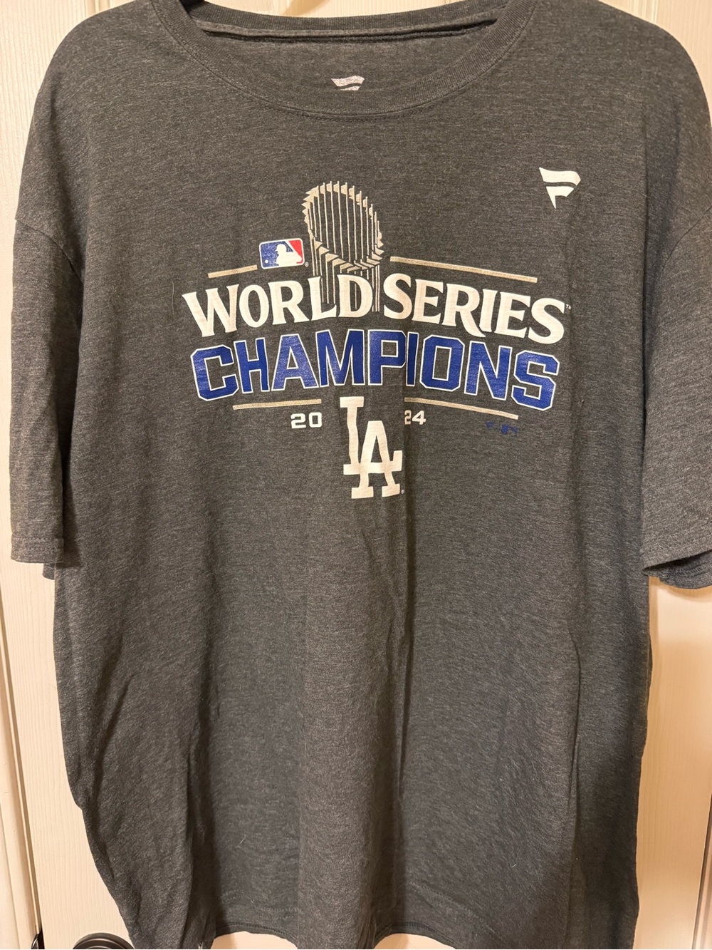 Fanatics Los Angeles Dodgers Gray World Series Champions Tee